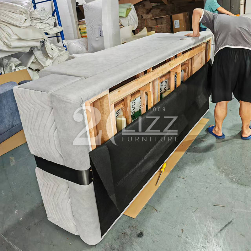 The Main Difference And Advantages of Pine And Eucalyptus Wood As Sofa Inner Frame