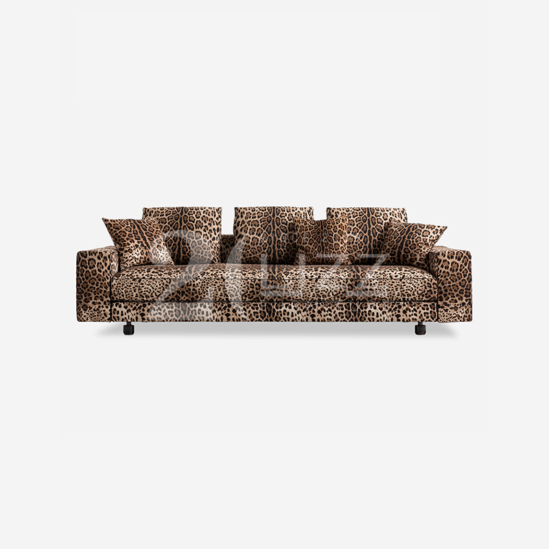 Divano Italiano Luxury Brand Leopardo Fabric Azalea Sofa