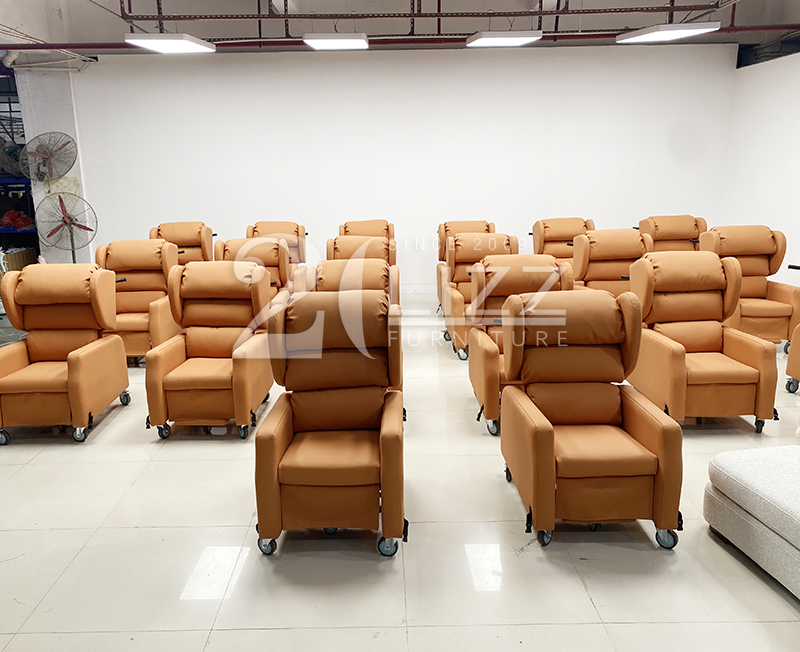 Nursing home care chairs (4)