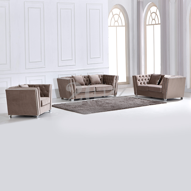 Traditional Large Living Room Sofa 