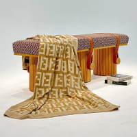 //iprorwxhlkkqlr5q-static.micyjz.com/cloud/piBpkKpqliSRmlkiionnip/fendi-bench.jpg